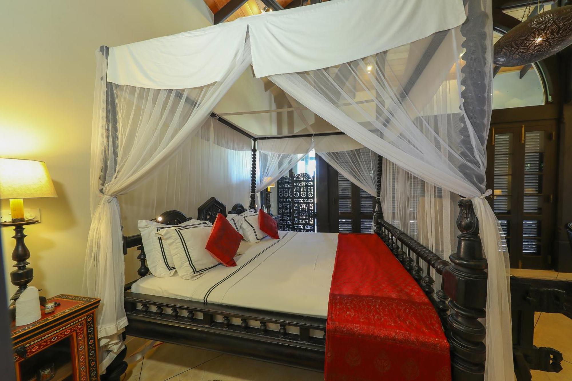 Sergeant House Boutique Villa & Private Beach Унаватуна Номер фото