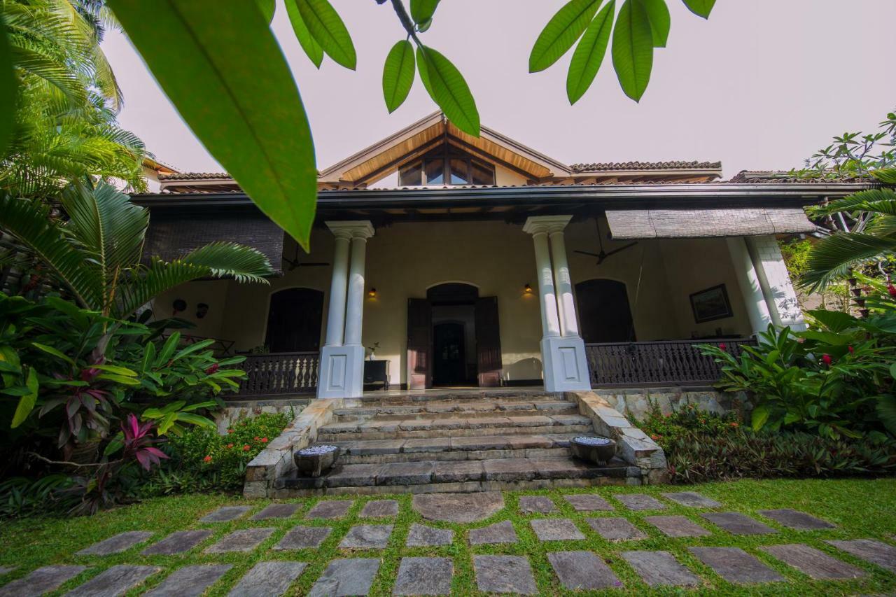 Sergeant House Boutique Villa & Private Beach Унаватуна Экстерьер фото