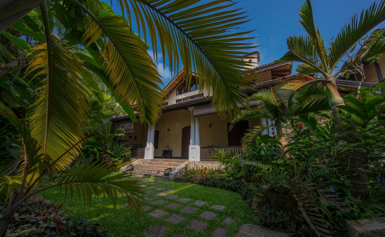 Sergeant House Boutique Villa & Private Beach Унаватуна Экстерьер фото