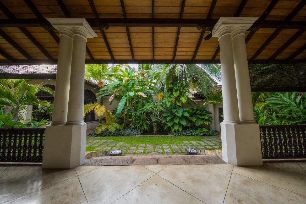 Sergeant House Boutique Villa & Private Beach Унаватуна Экстерьер фото
